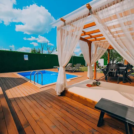 Melodi Sapanca Bed & Breakfast *